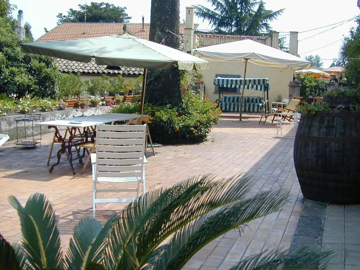 Case Zuccaro Trecastagni Couette-café