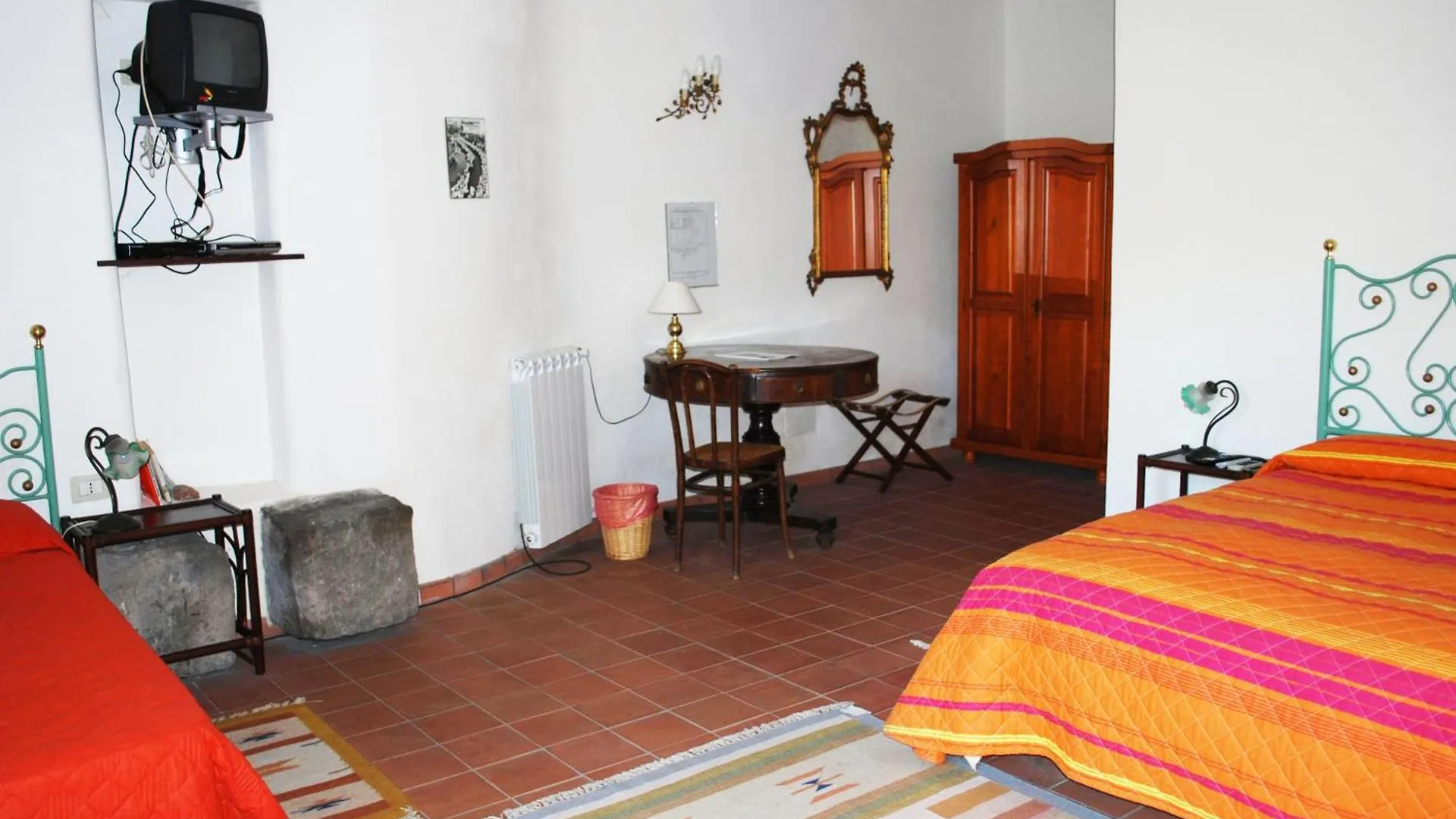 Case Zuccaro Trecastagni